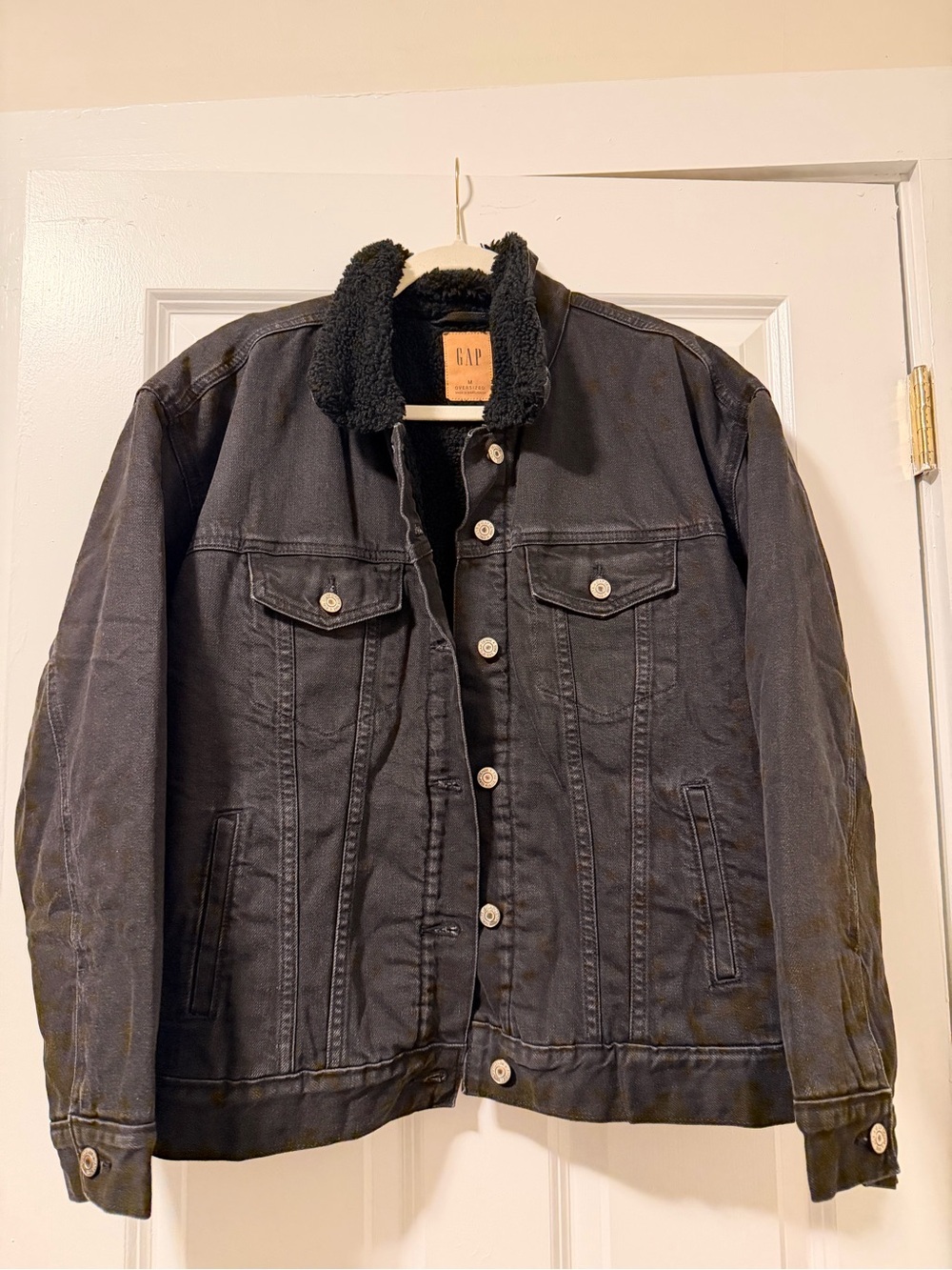 NWT GAP Black Sherpa-Lined Denim Jacket